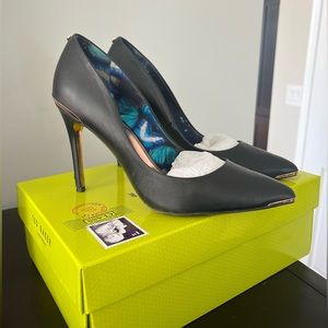 Ted Baker Black Pumps - Kawaa 4